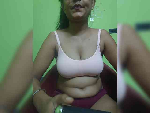 sweet-kaniika webcam