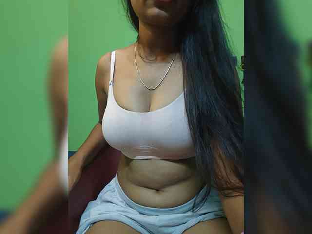 Sweet-kaniika's cam show statistics and live stream