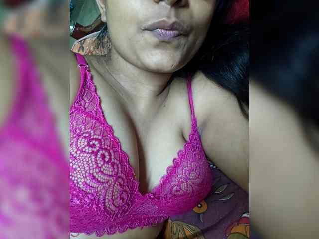 sweet-kaniika webcam