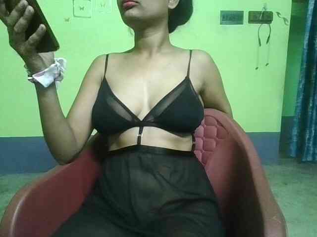 sweet-kaniika webcam