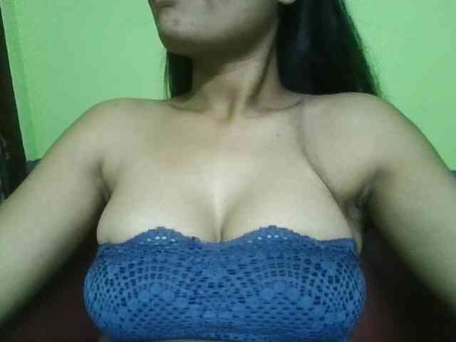 sweet-kaniika webcam