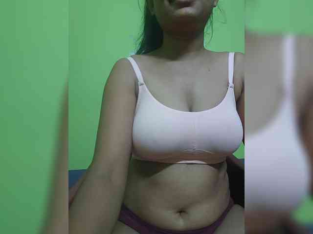 sweet-kaniika webcam