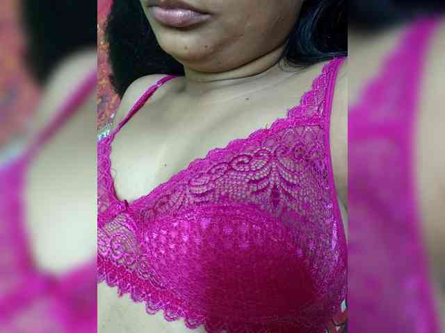 sweet-kaniika webcam