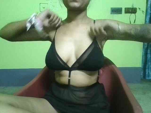 sweet-kaniika webcam