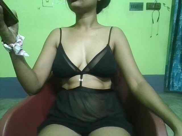 sweet-kaniika webcam