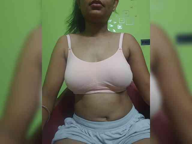 sweet-kaniika webcam