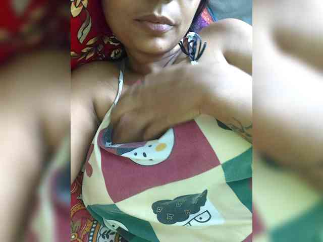 sweet-kaniika webcam