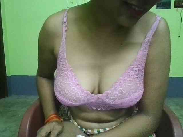 sweet-kaniika webcam