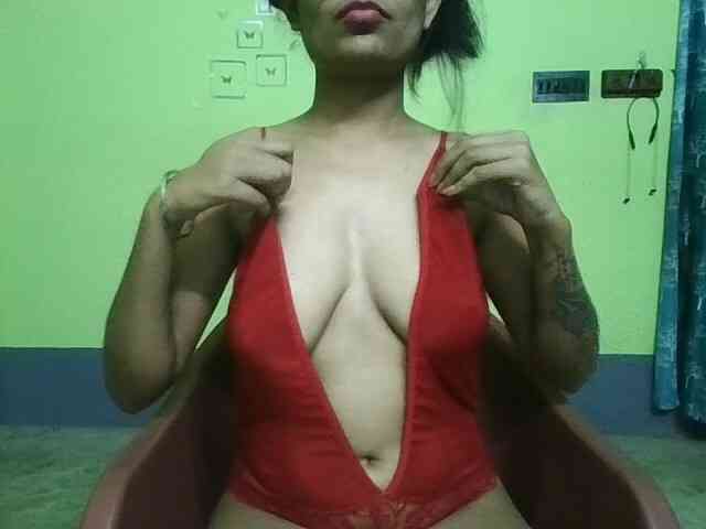 sweet-kaniika webcam