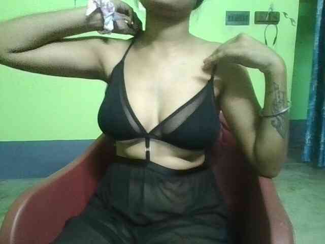 sweet-kaniika webcam