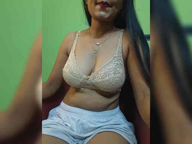 sweet-kaniika webcam