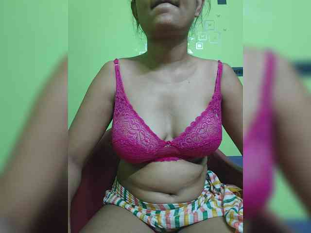 sweet-kaniika webcam