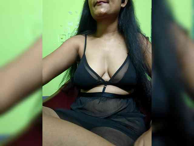 sweet-kaniika webcam