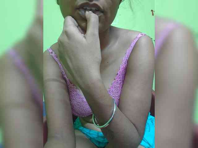 sweet-kaniika webcam