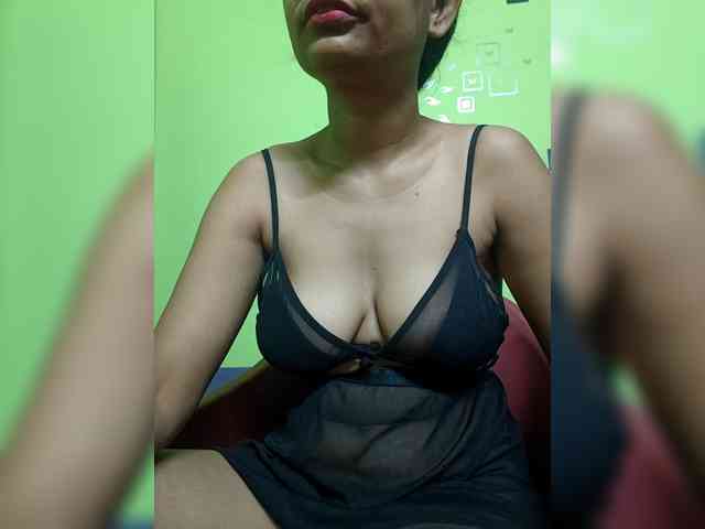 sweet-kaniika webcam