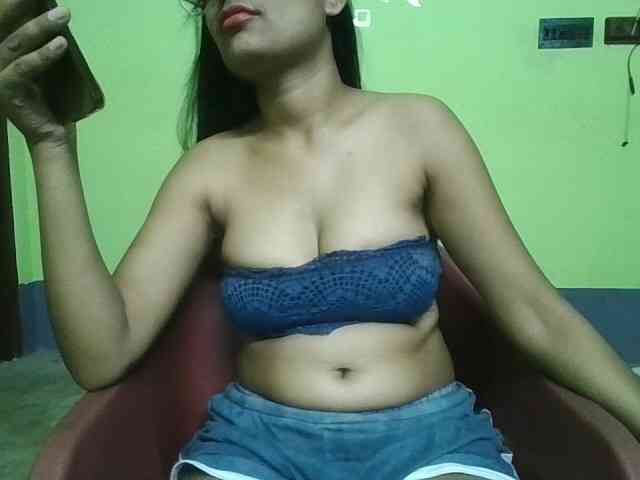 sweet-kaniika webcam