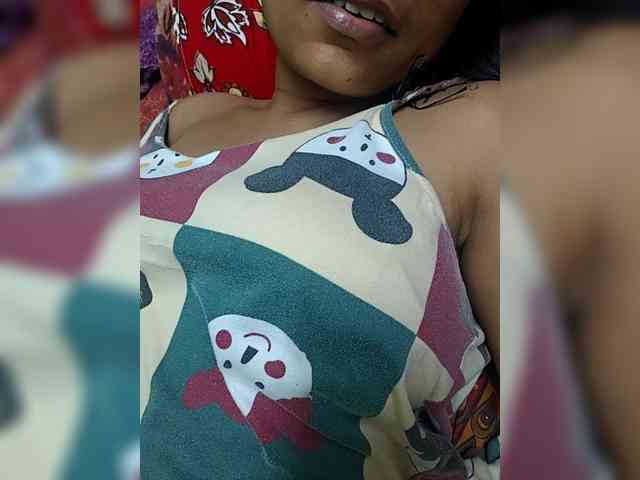 sweet-kaniika webcam