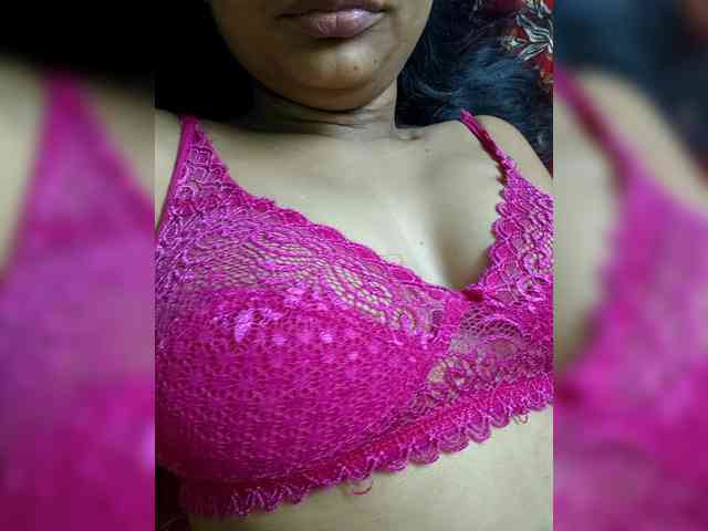 sweet-kaniika webcam