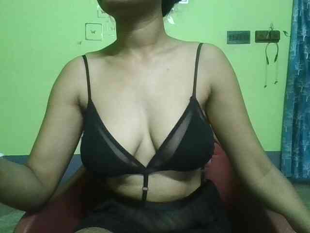 sweet-kaniika webcam