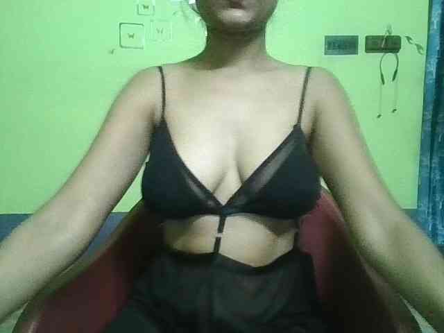 sweet-kaniika webcam