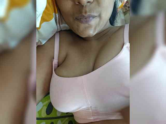 sweet-kaniika webcam