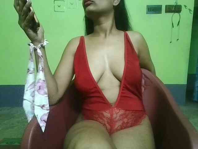 sweet-kaniika webcam