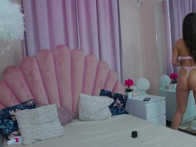 SophiaGrace222 live cam on BongaCams