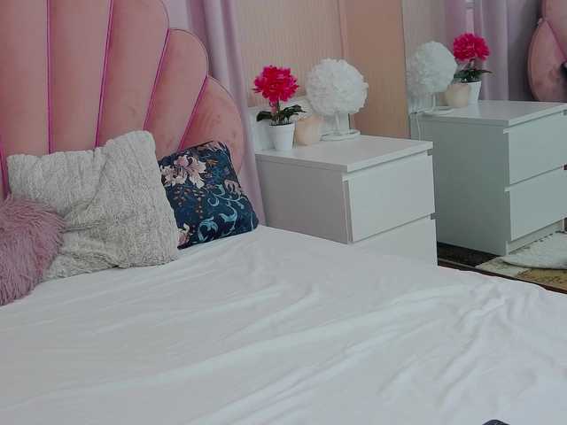SophiaGrace222 live cam on BongaCams