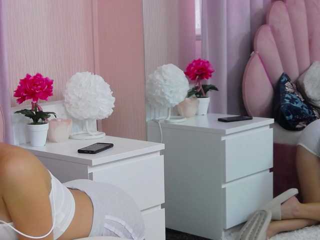 SophiaGrace222 live cam on BongaCams