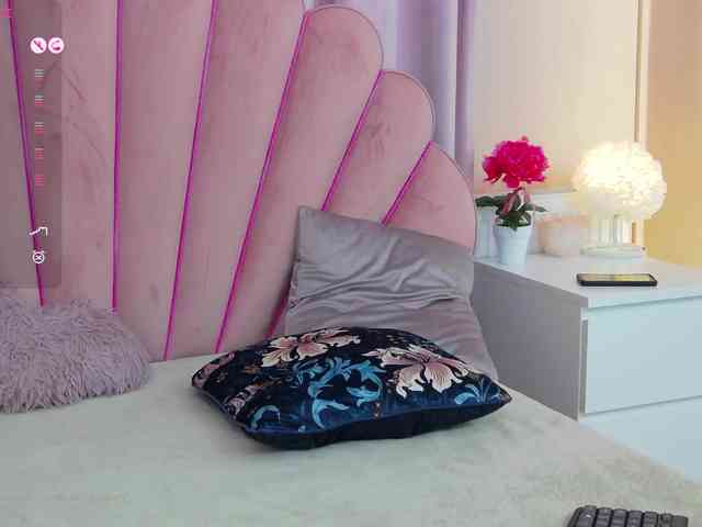 SophiaGrace222 webcam