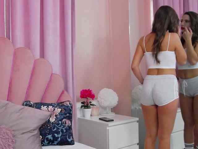 SophiaGrace222