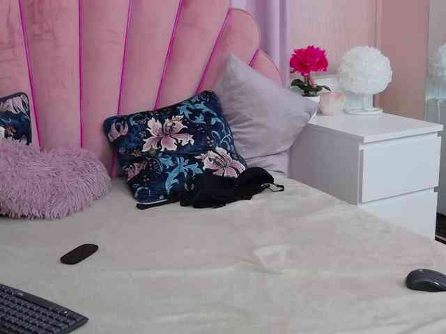 SophiaGrace222 webcam