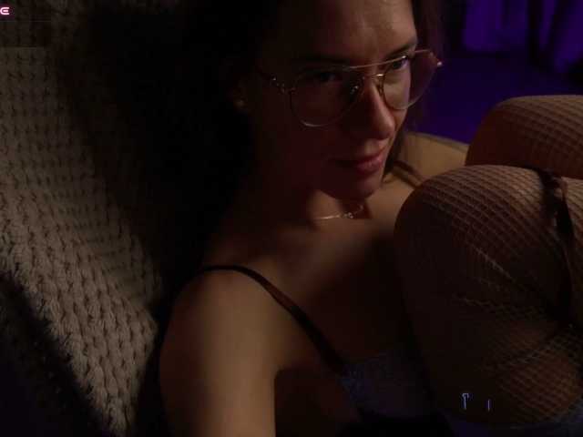 KatyKar live cam preview
