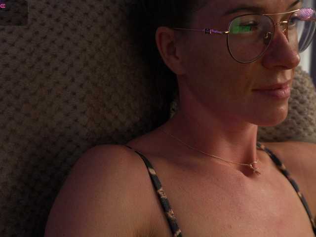 KatyKar live cam on BongaCams