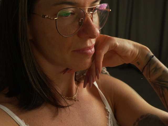 KatyKar live cam on BongaCams