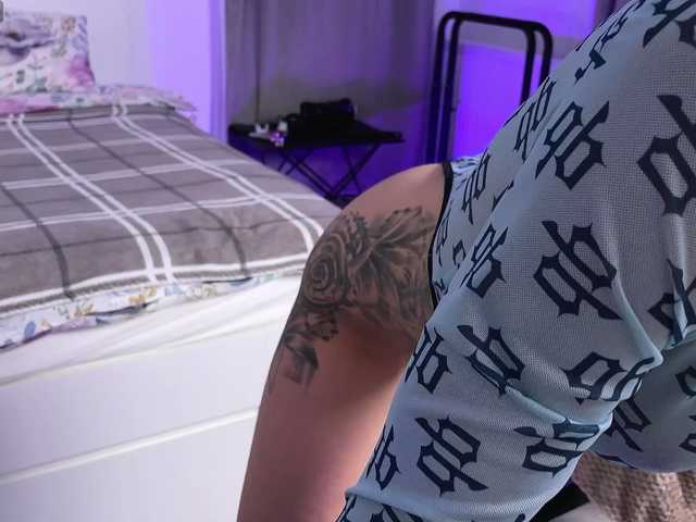 KatyKar live cam on BongaCams