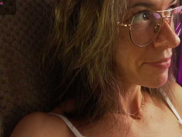 KatyKar live cam on BongaCams