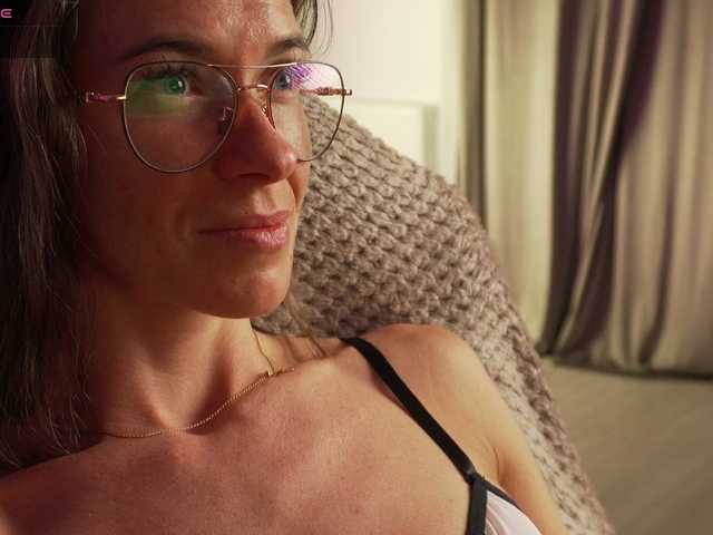 KatyKar live cam on BongaCams
