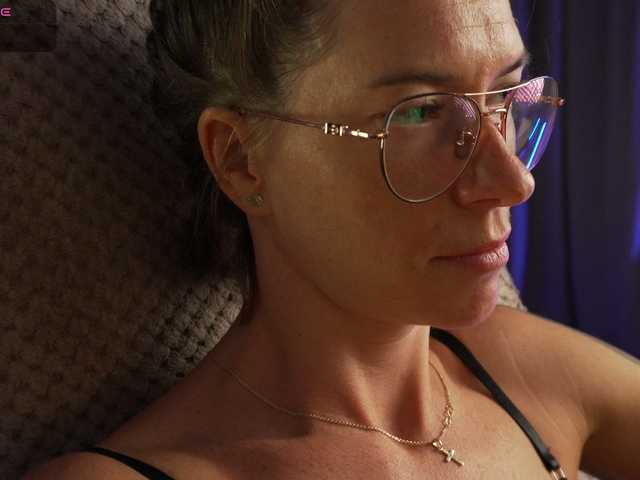 KatyKar live cam preview