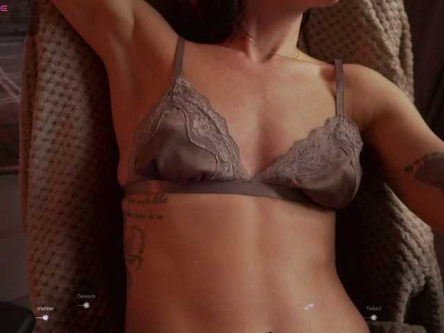 KatyKar live cam on BongaCams
