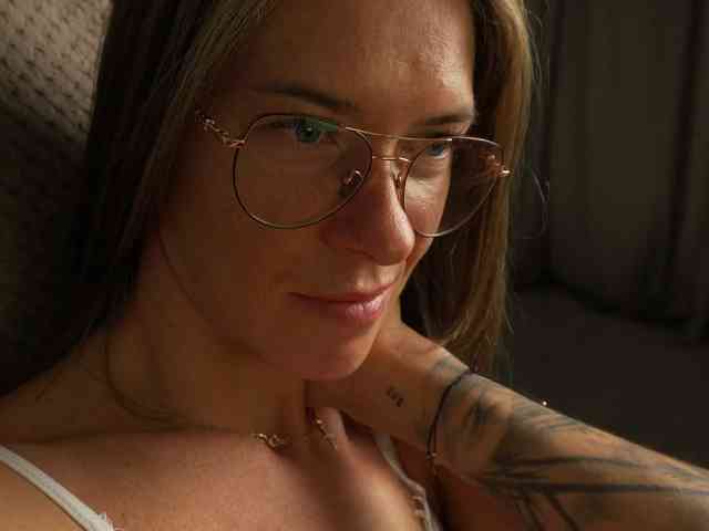 Katykar's cam show statistics and live stream