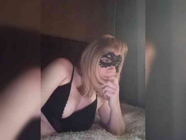-KisA-LovEa webcam