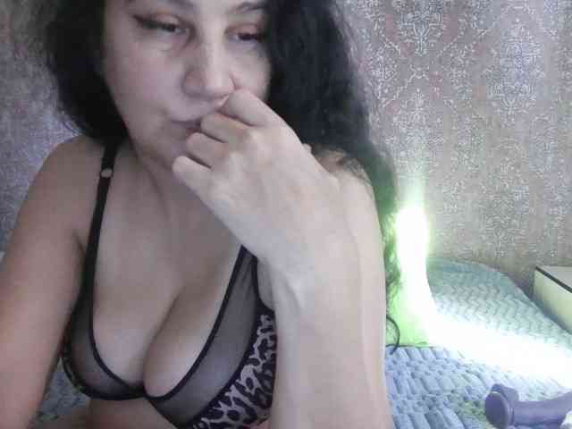 KarinaCecillia KarinaCecillia