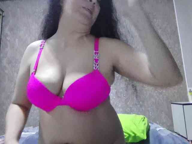 KarinaCecillia webcam