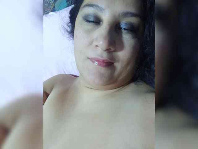 KarinaCecillia KarinaCecillia