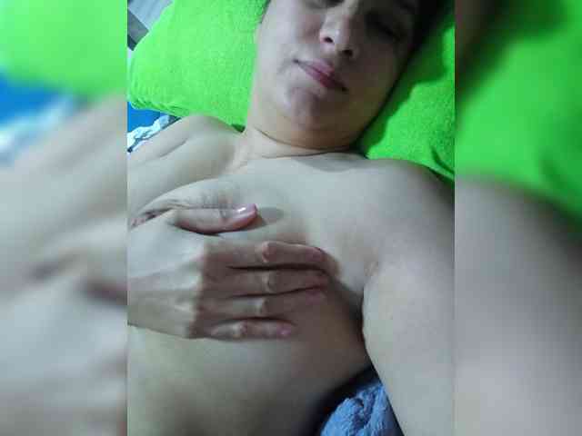 KarinaCecillia webcam