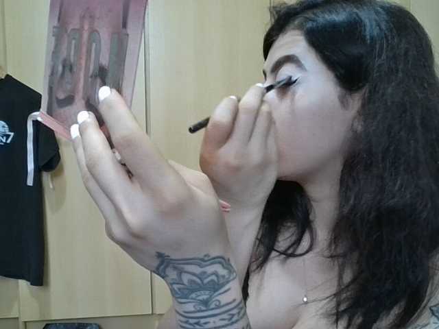 GabriellaManhas live cam preview