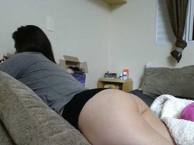 GabriellaManhas live cam preview