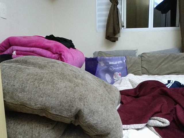 GabriellaManhas live cam preview