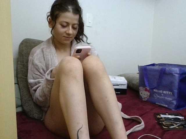 GabriellaManhas live cam on BongaCams